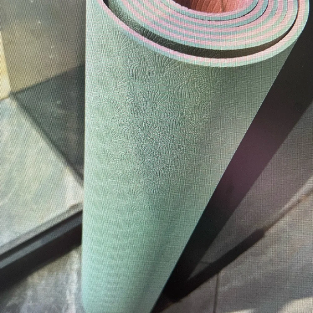 Eco-Friendly Green Reptile Habitat Mat